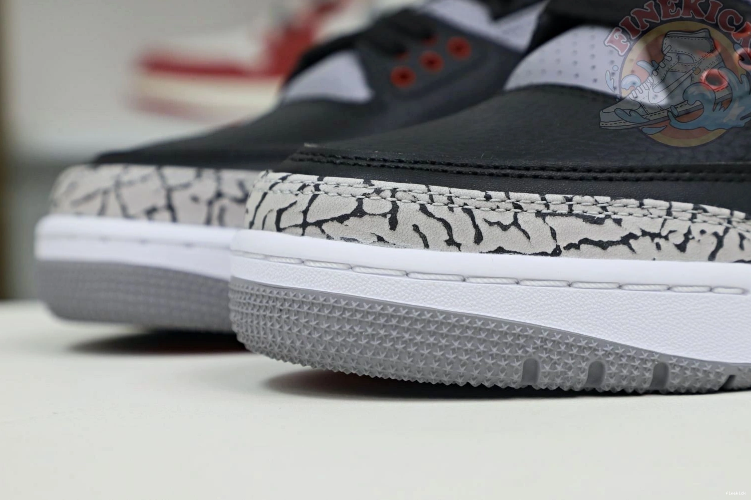 2018（854262-001）  Jordan retro 3 Jordan Air blackcement 0820